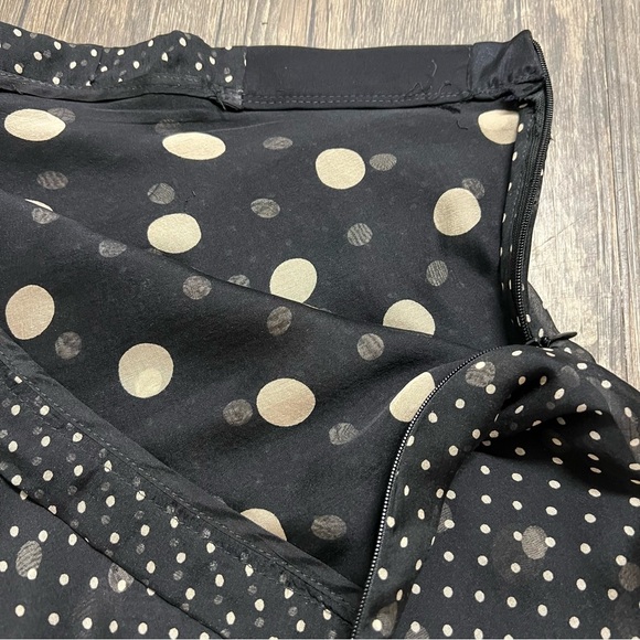 Tommy Hilfiger Mid Length Silk Black White Polka Dots Tier Ruffle Layer Skirt 16 - Picture 9 of 11
